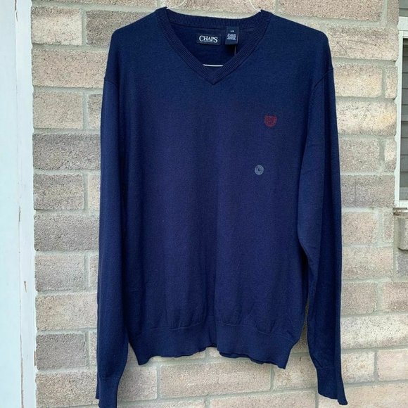 NEW Chaps Men’s  Blue Sweater Size Large Red Logo - Picture 1 of 6